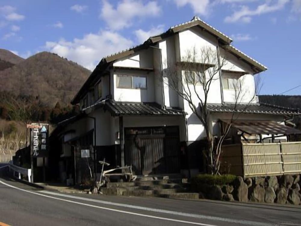 Yufuin Country Road Youth Hostel 9/56