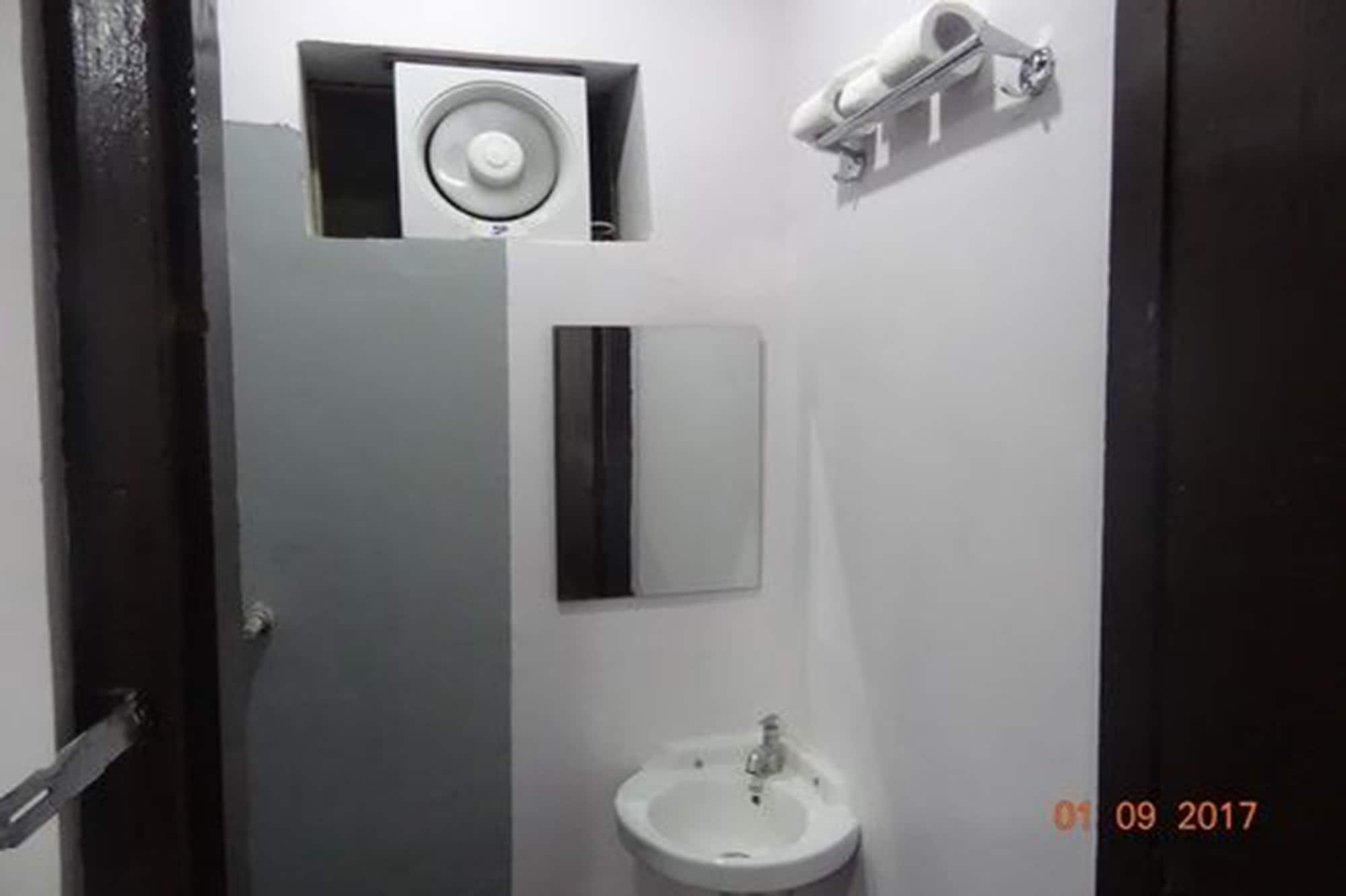 Distinctive Nepal Home Stay 3/12