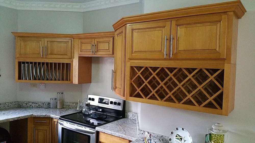 Modern London Decor Guest Apartments 2/50