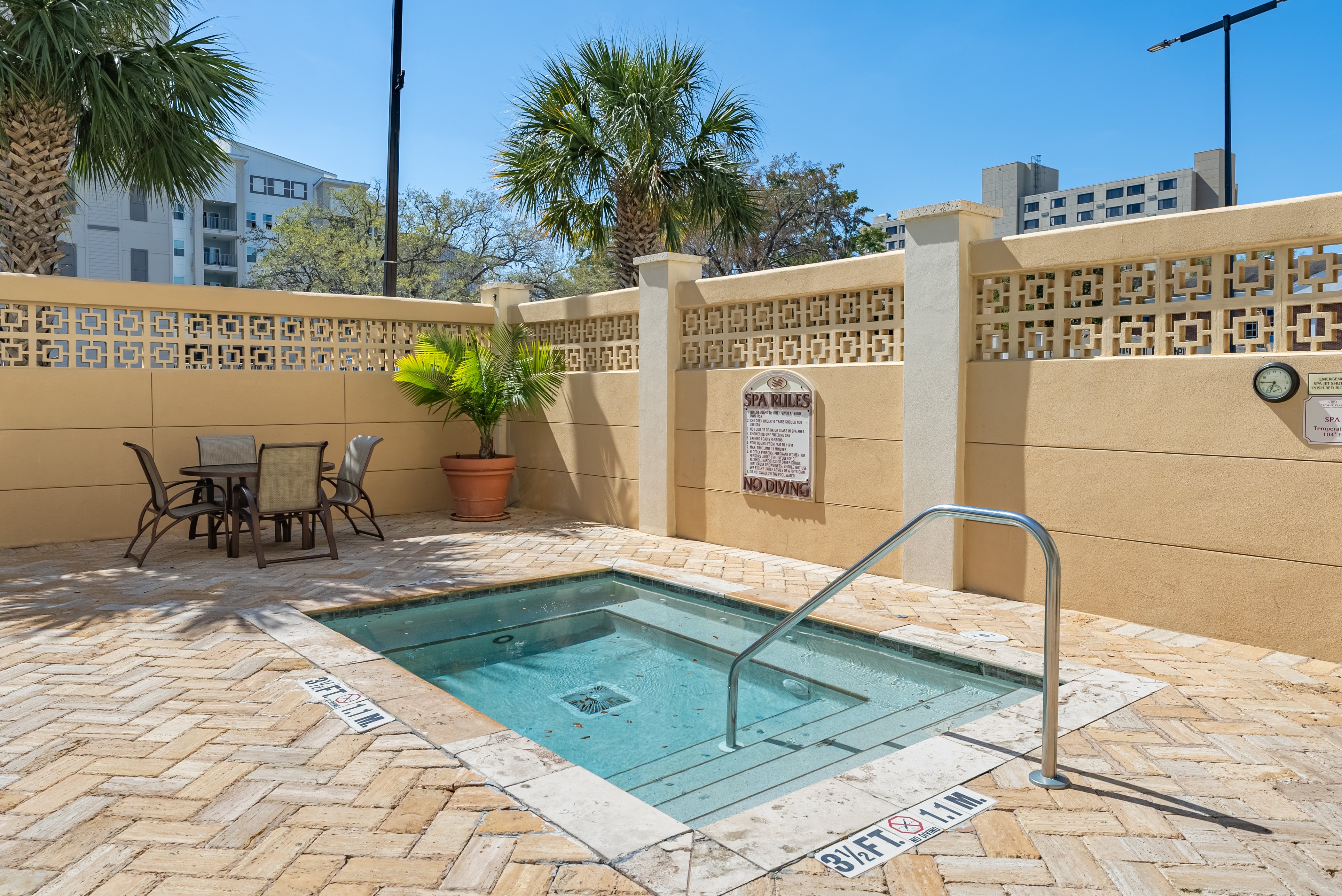 Crowne Plaza Downtown Orlando 37/79
