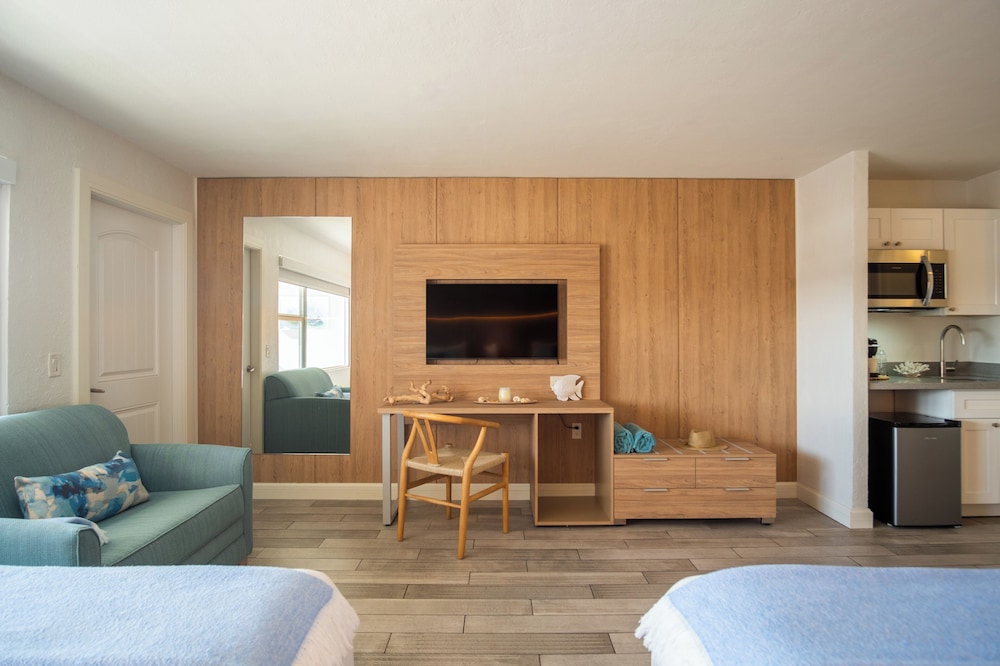 Gilbert S Resort 47/66