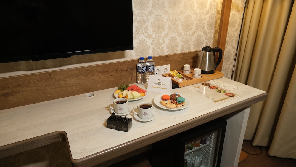 Kanyonvadi Hotel 29/47