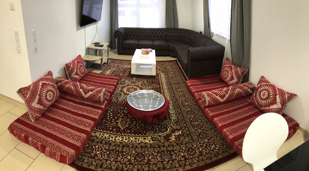 Sahara Falcon 33/50