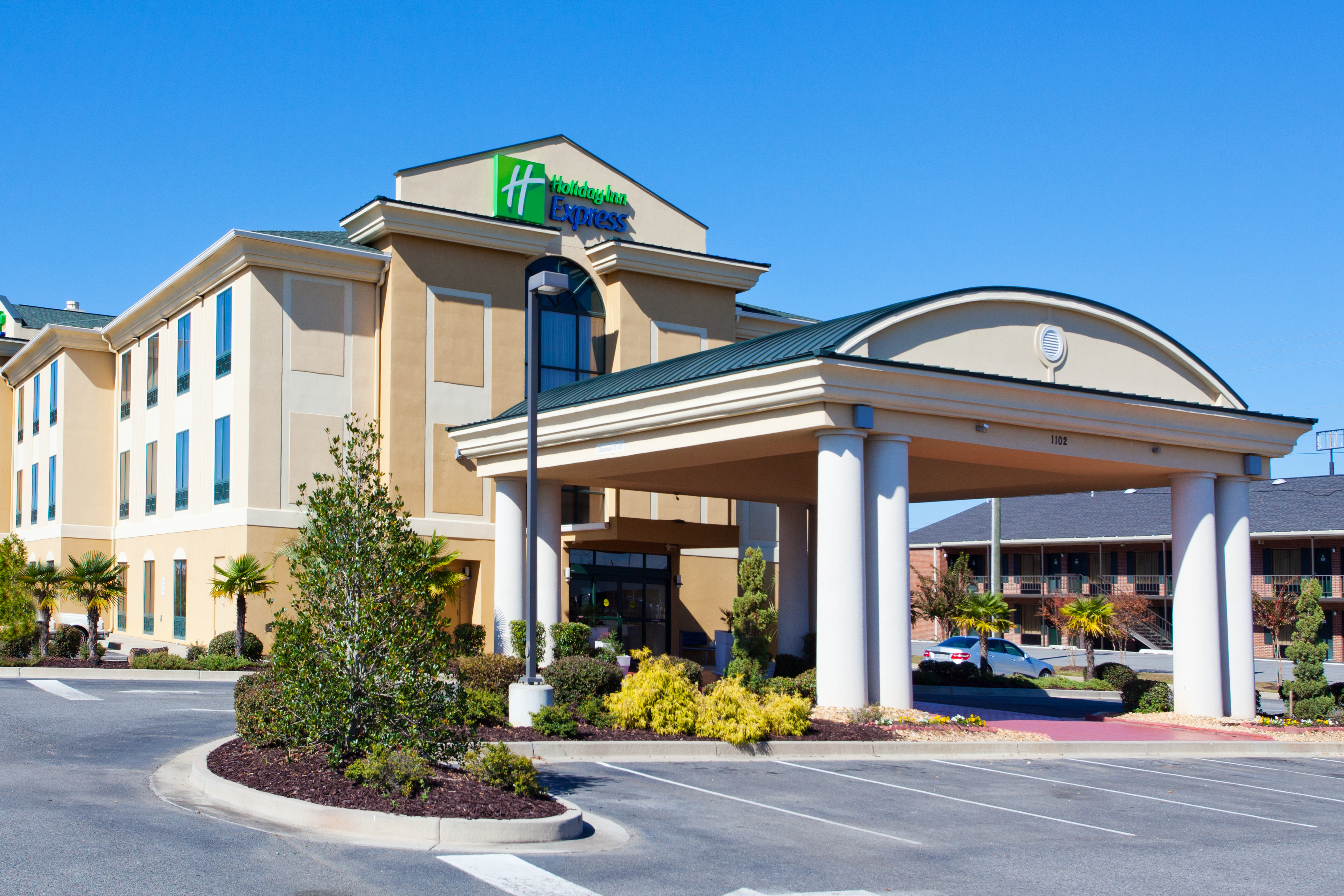 Holiday Inn Express Hotel & Suites Cordele North 74/79