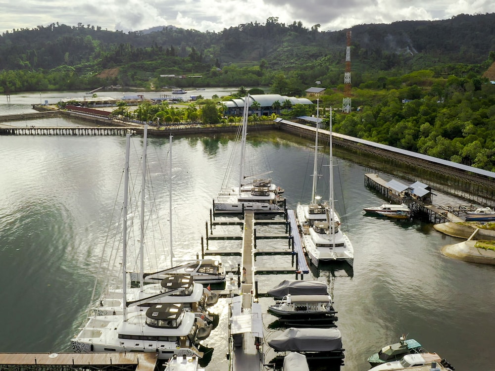Meridian Adventure Marina Club and Resort 42/50