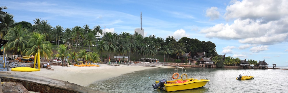 Batam View Beach Resort 60/68