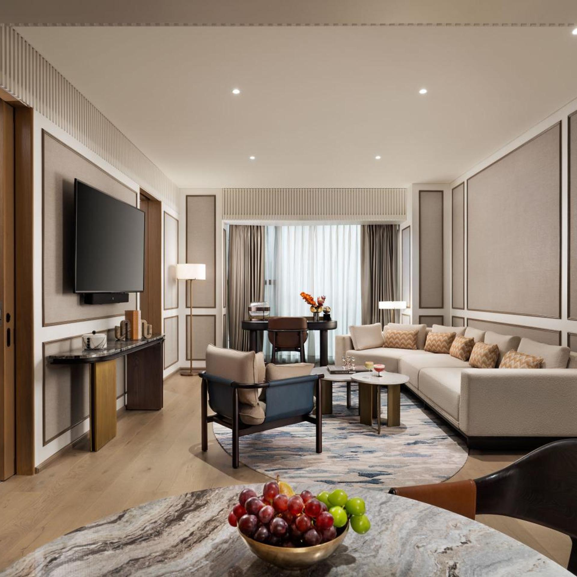 Taj Palace Lucknow 35/60