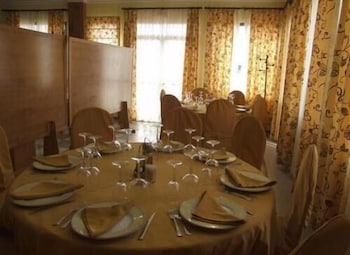 Hostal Parador De Los Galanes 5/14