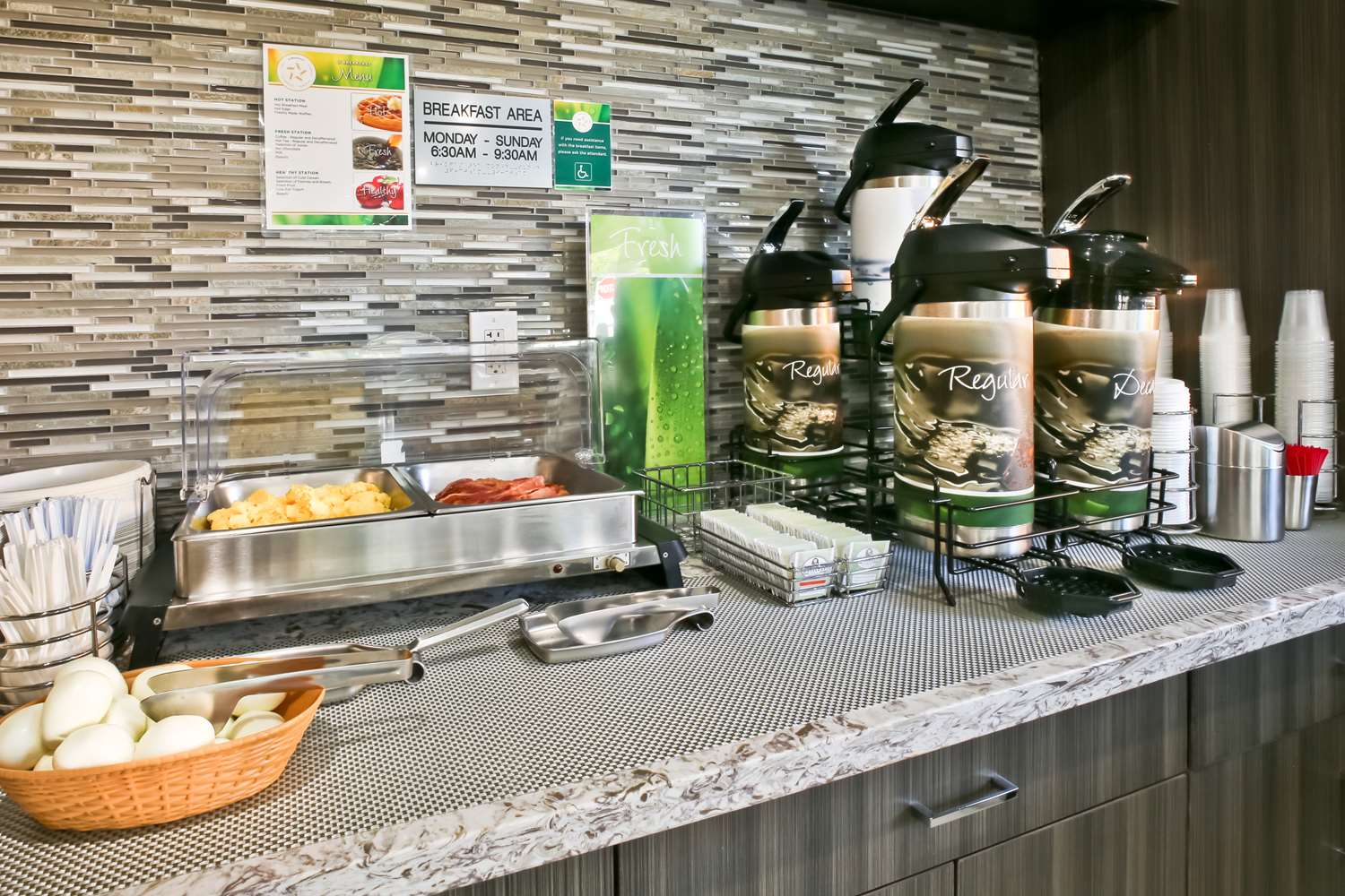 Bay Area Inn & Suites 20/28