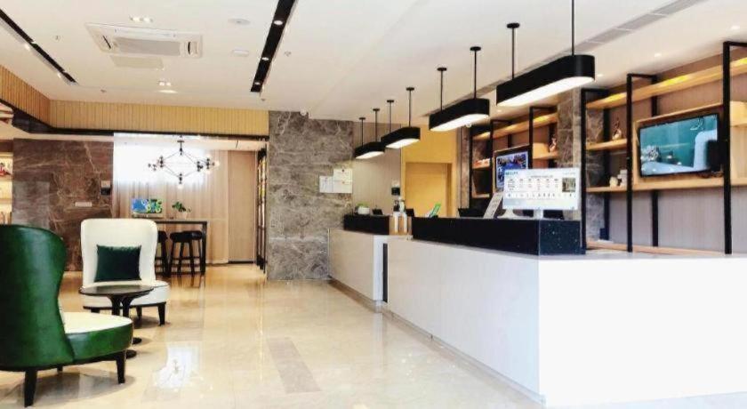 City Comfort Inn Deyang Shifang Yonghu Park 11/50