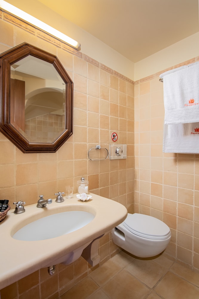 Palazzino Di Corina 48/50