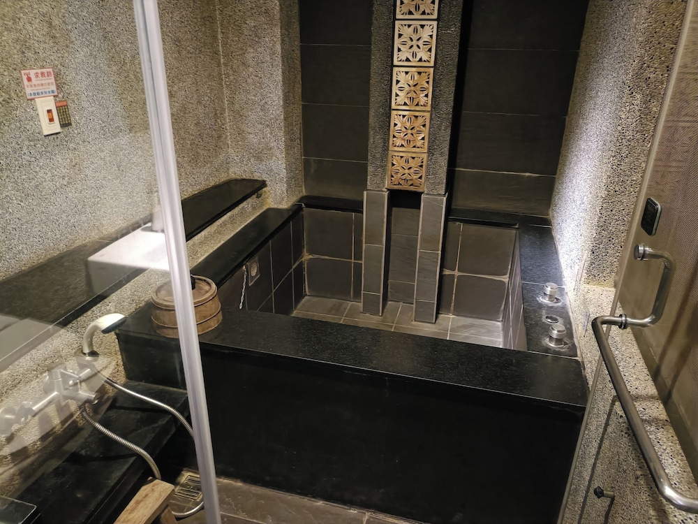 SHAN-YUE hotspring hotel 32/50