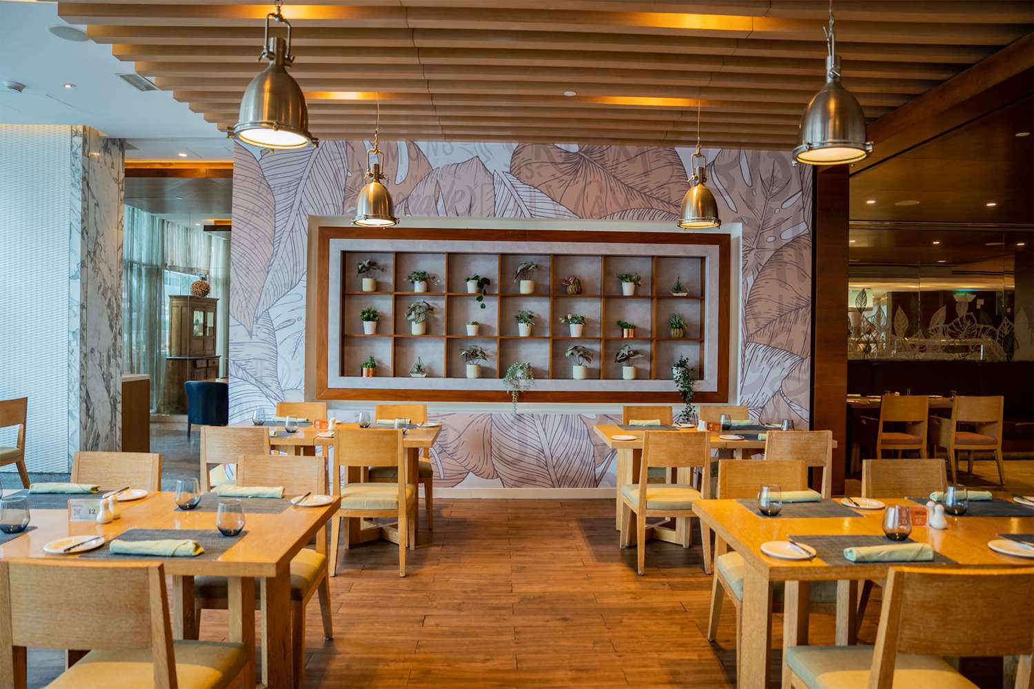 restaurant cafeteria