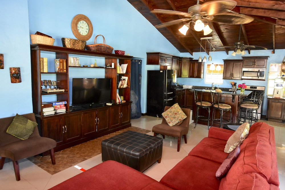 Caribbean Shores Bed & Breakfast 28/50