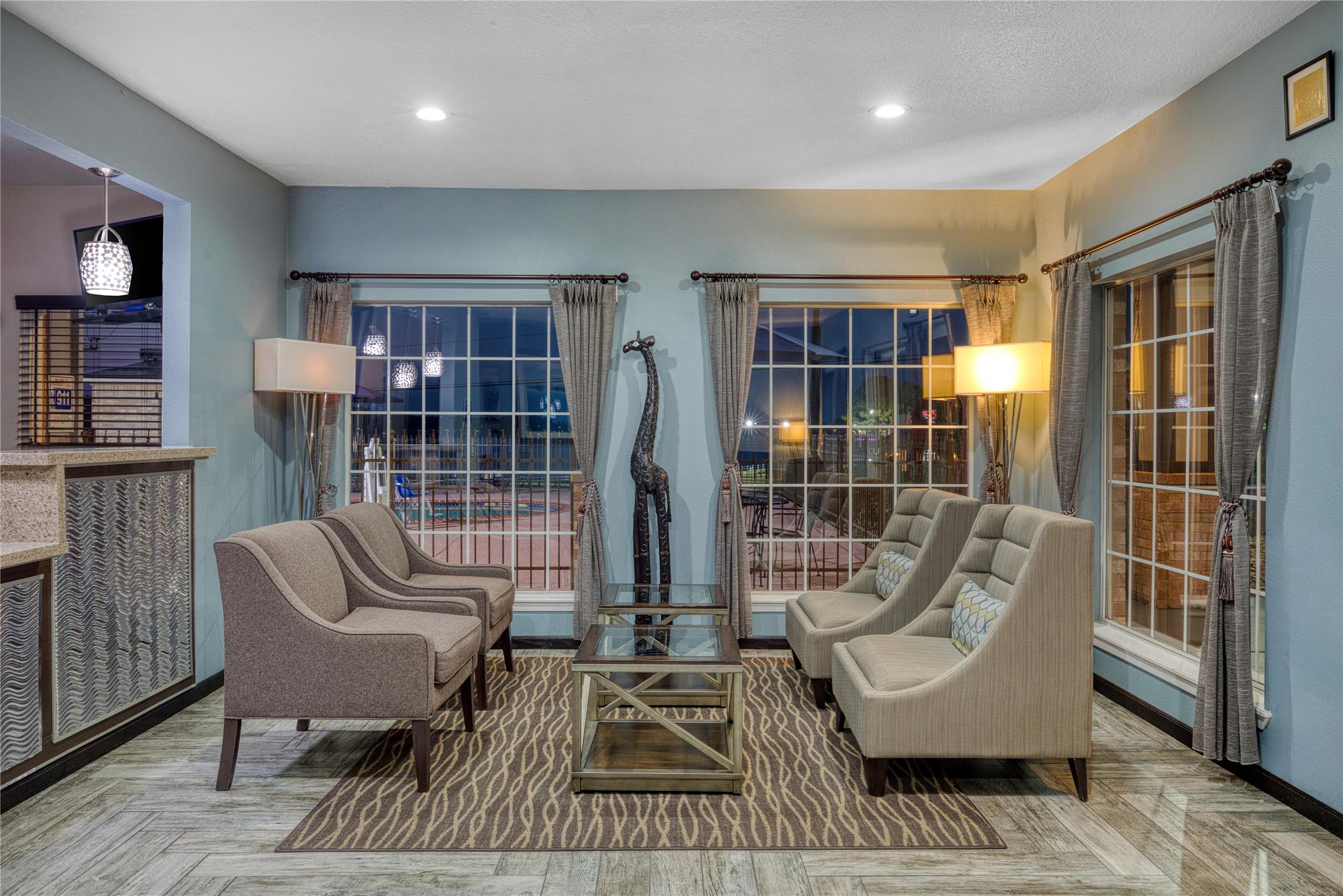 Best Western Lake Conroe Inn 24/36