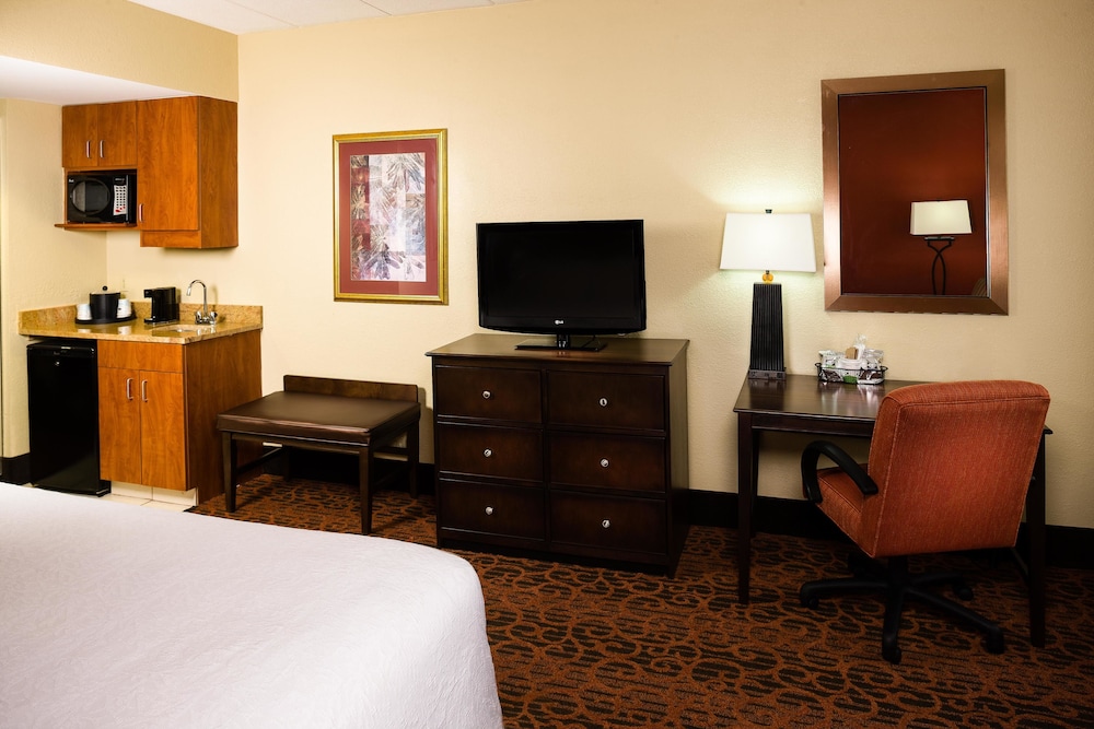 HAMPTON INN COLUMBIA 16/46