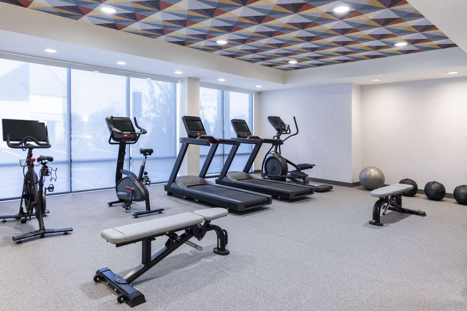 Home2 Suites by Hilton East Haven New Haven 8/17