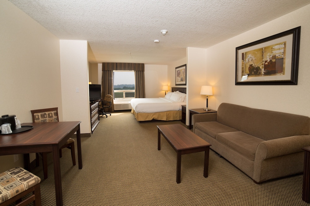 Holiday Inn Express Hotel Suites Whitecourt Southeast 62/78