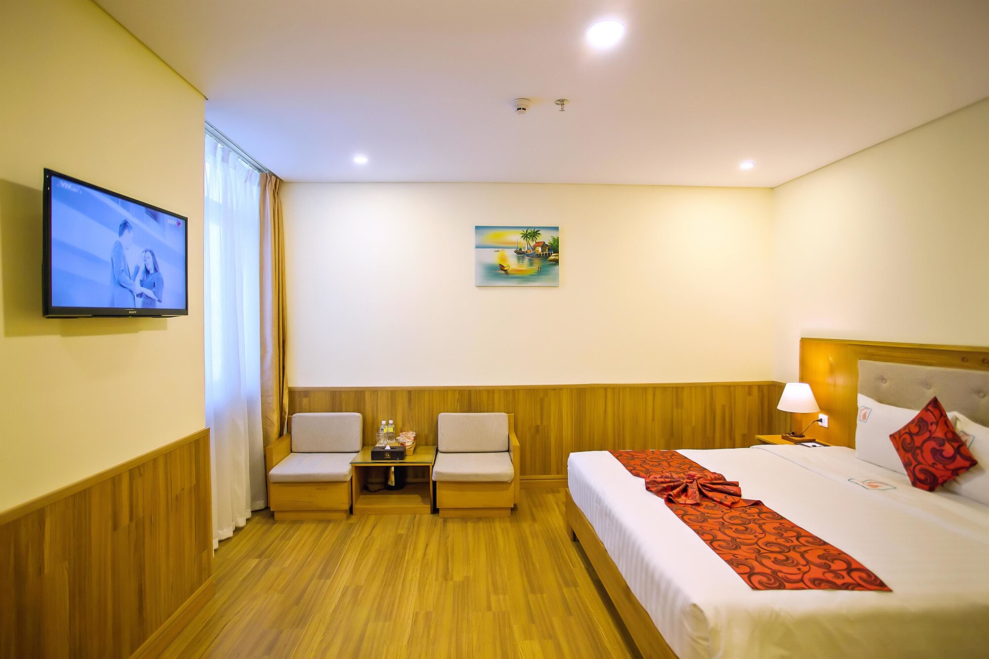 SUPERIOR, 2 DOUBLE BEDS, CITY VIEW