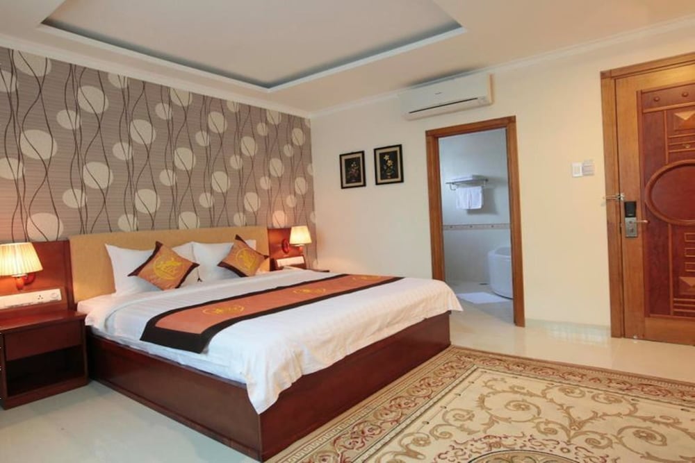 Adora Hotel 5/50