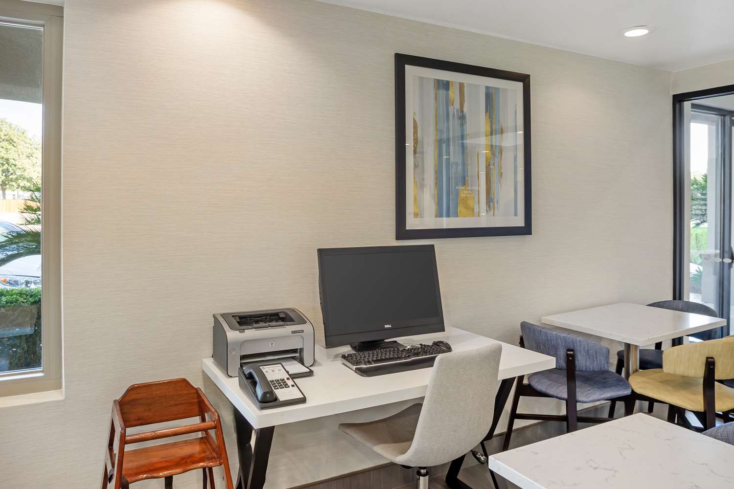 Best Western Exeter Inn & Suites 8/10