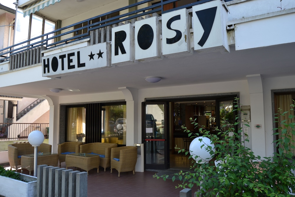 Hotel Rosy 1/27