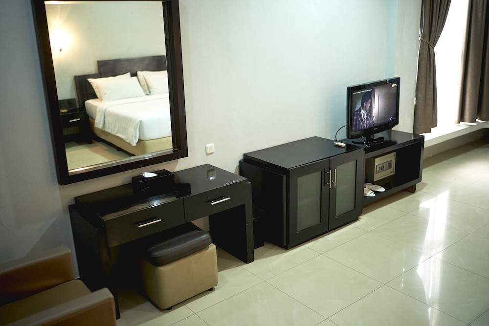Hotel Celebes 13/22