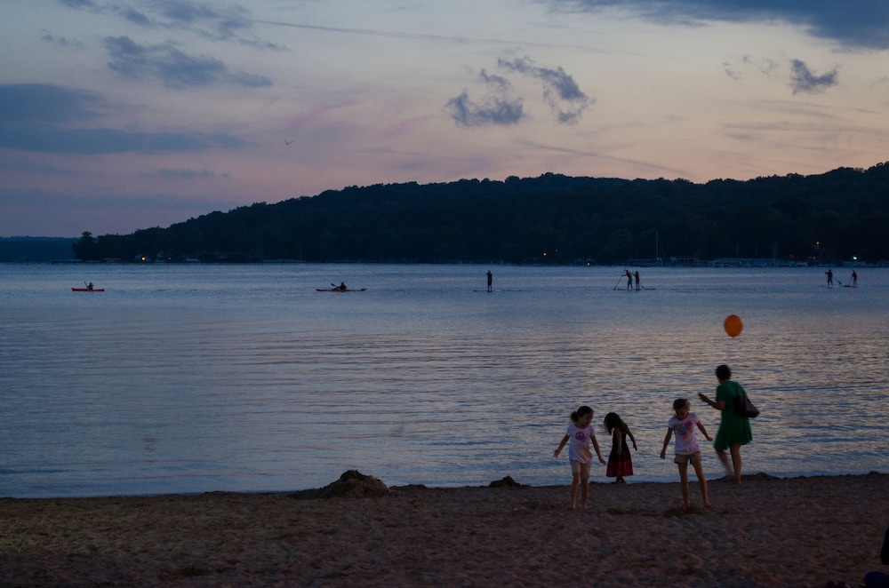 The Cove Of Lake Geneva 42/49