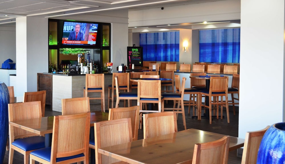 DoubleTree by Hilton Corpus Christi Beachfront 28/41