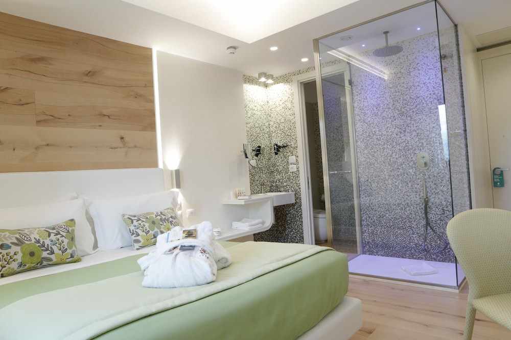 Astrea Wellness & Spa 9/49
