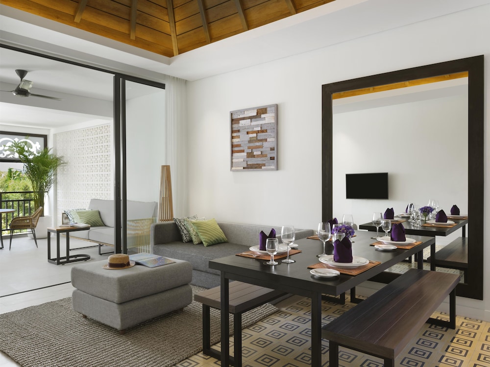 Avani Seminyak Bali Resort 52/77