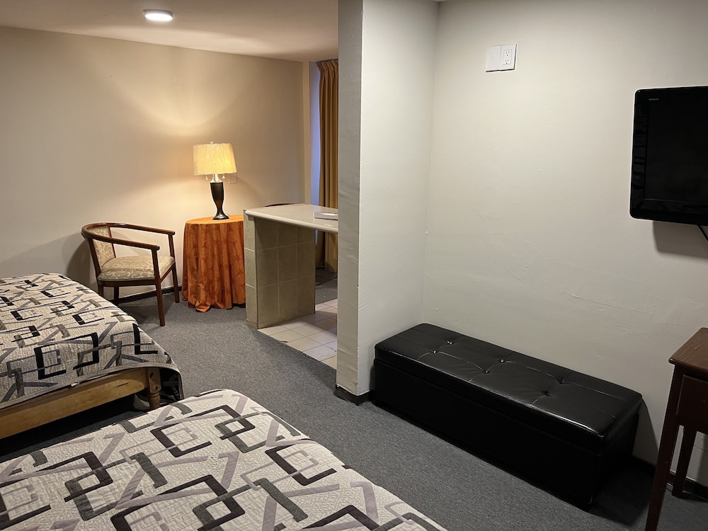 Hotel Villas del Bosque 21/27