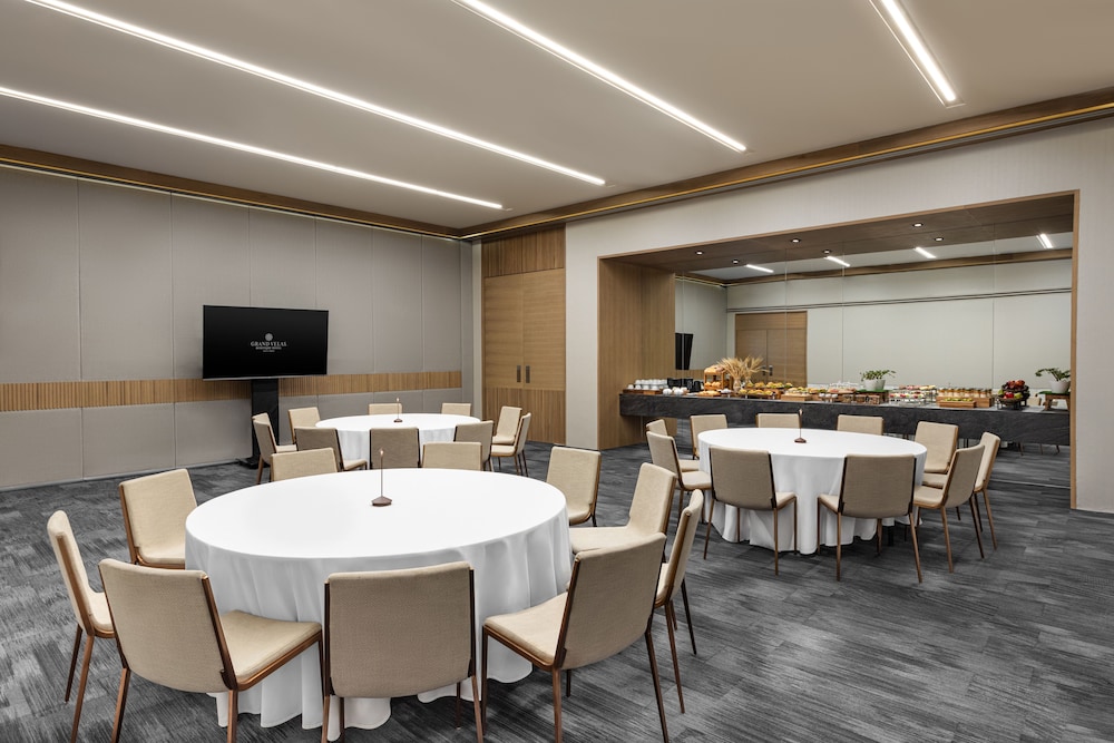 Grand Velas Boutique Hotel 93/104