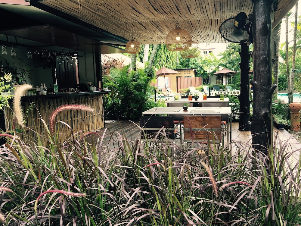 Eden Resort & Villas 4/29