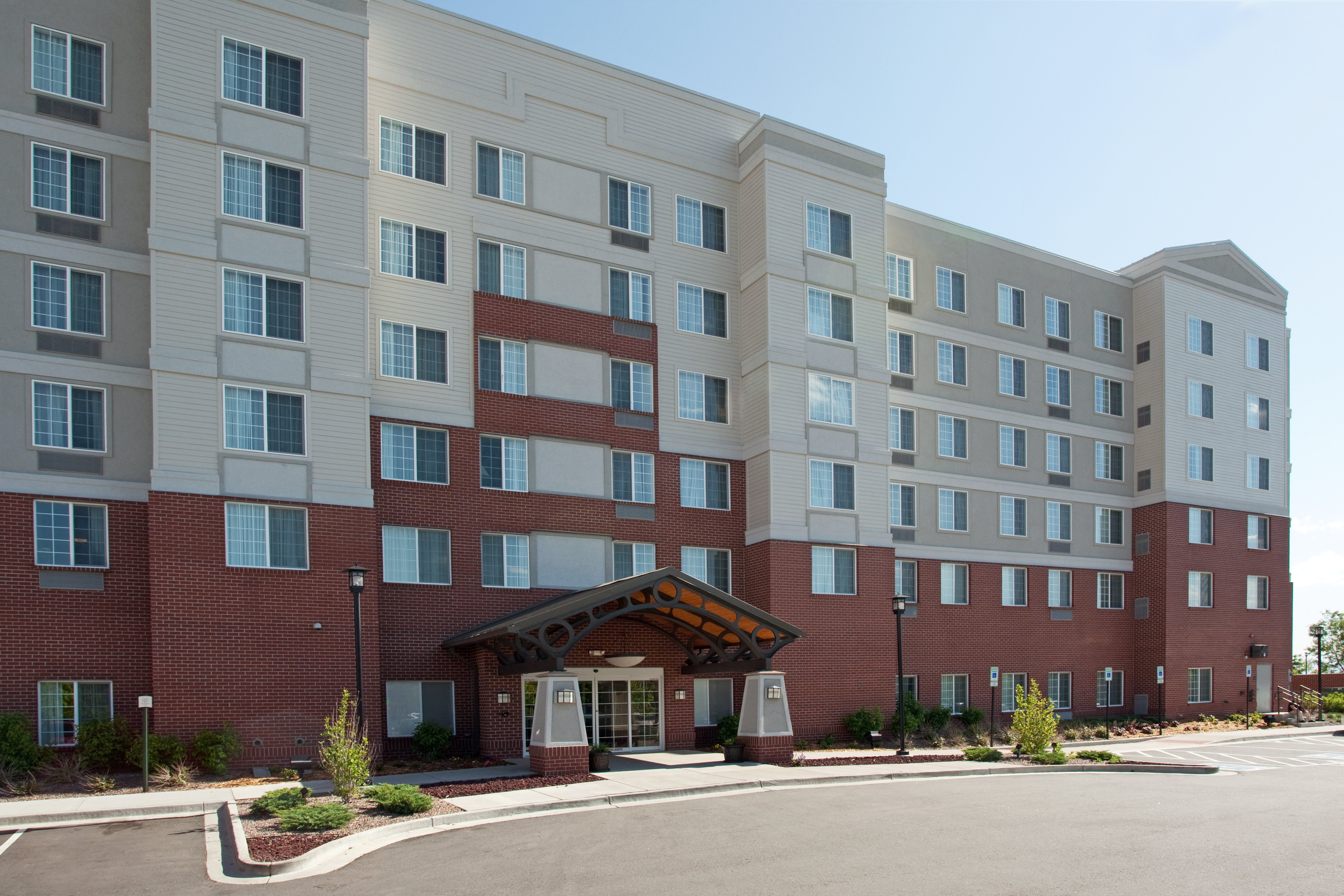 STAYBRIDGE SUITES DENVER INTERNATIONAL AIRPORT 60/63