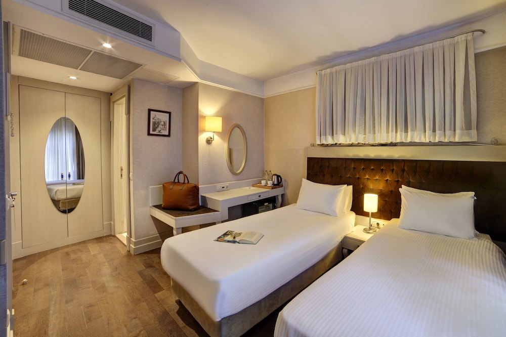 STANDARD, DOUBLE OR TWIN BED