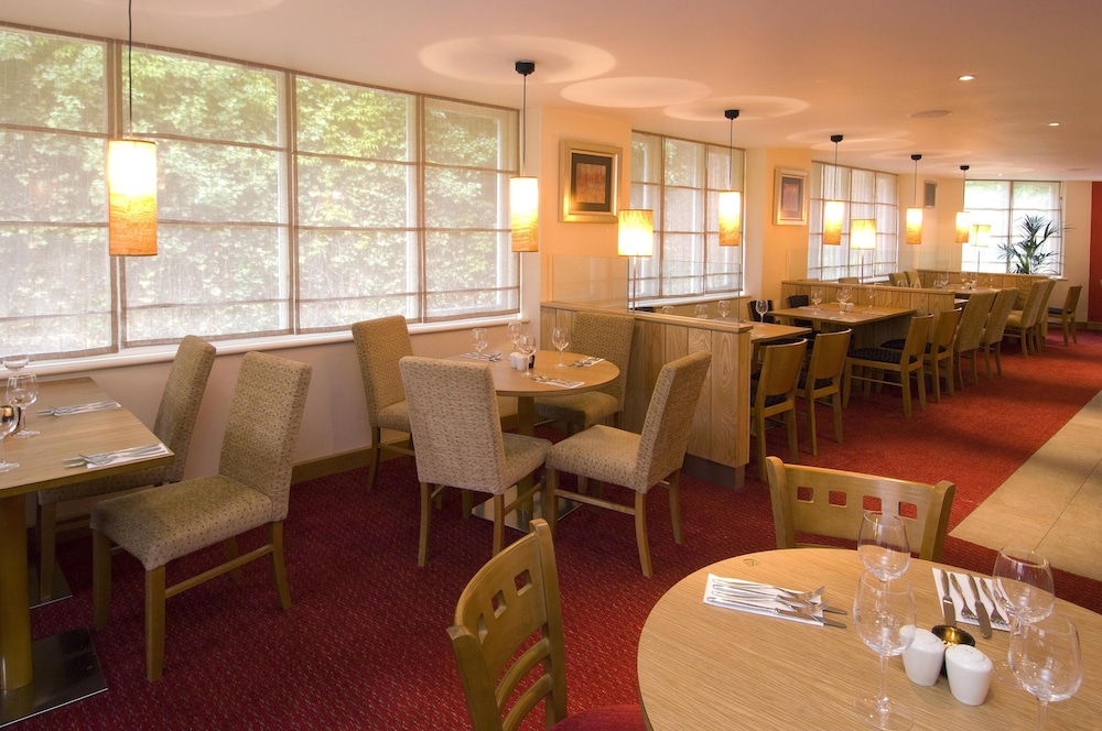 Premier Inn London Kensington 26/37