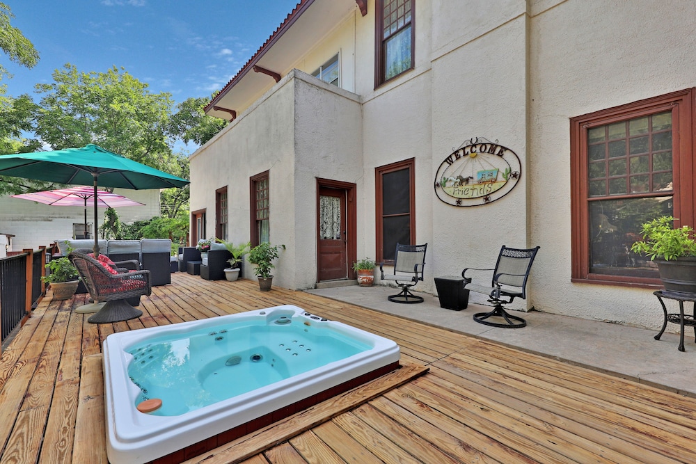 The Lancaster Manor Bed and Breakfast 27/50