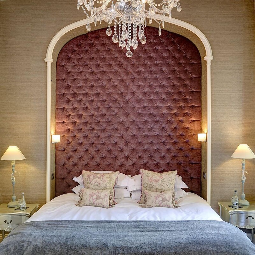 Falcon Manor Hotel 17/49
