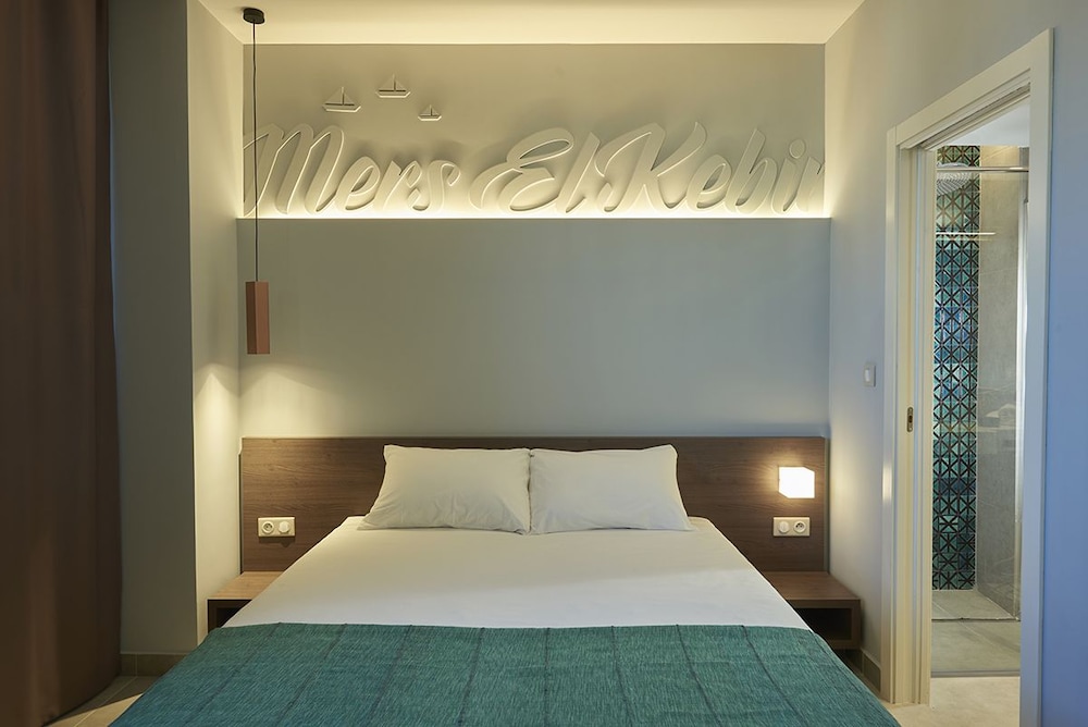 M Suite Hotel 7/50