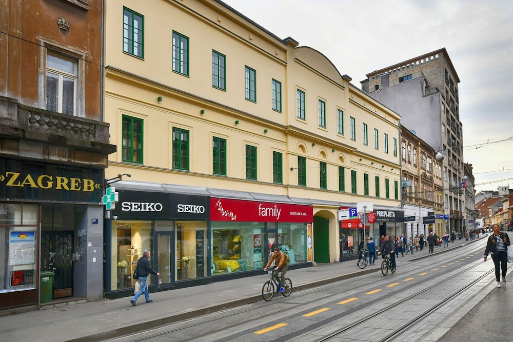 Hotel Park 45 53/57