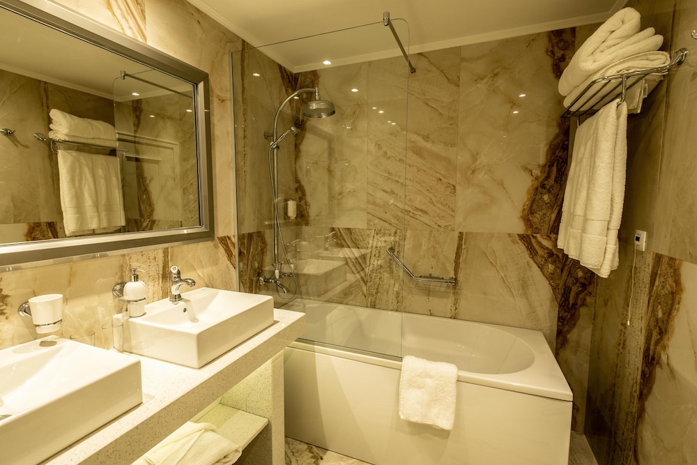Spa Hotel Rich 46/50