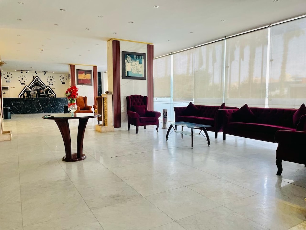 Aracan Pyramids Hotel 50/68