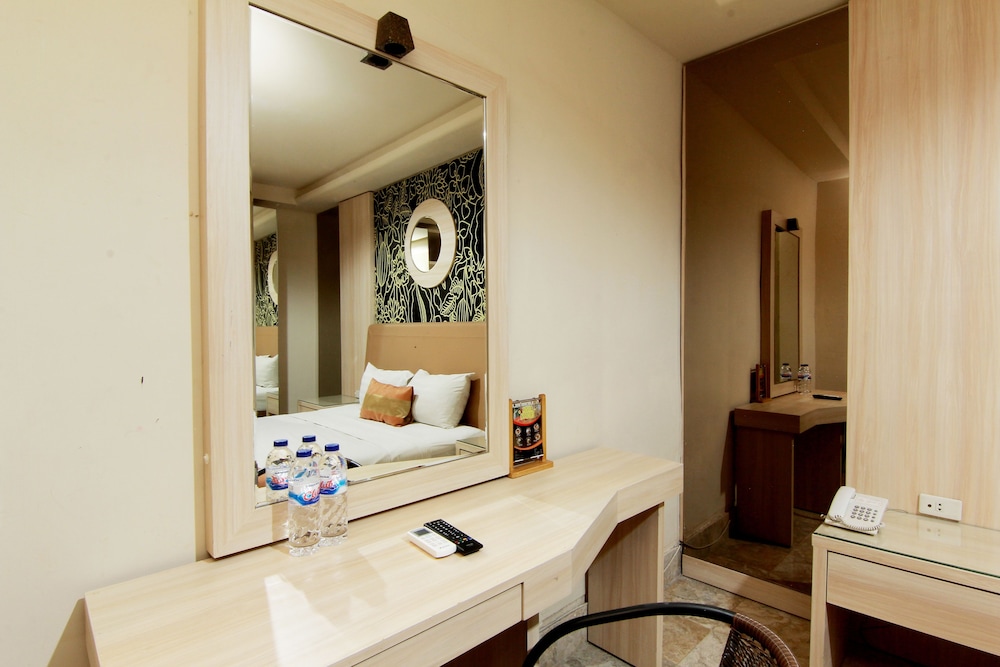 Grand Rosela Yogyakarta Hotel 17/74