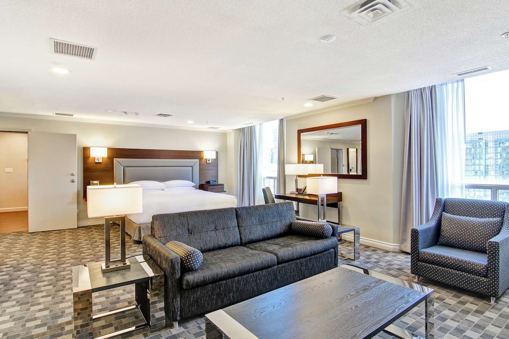 Doubletree By Hilton Hotel Toronto Downtown 47/83
