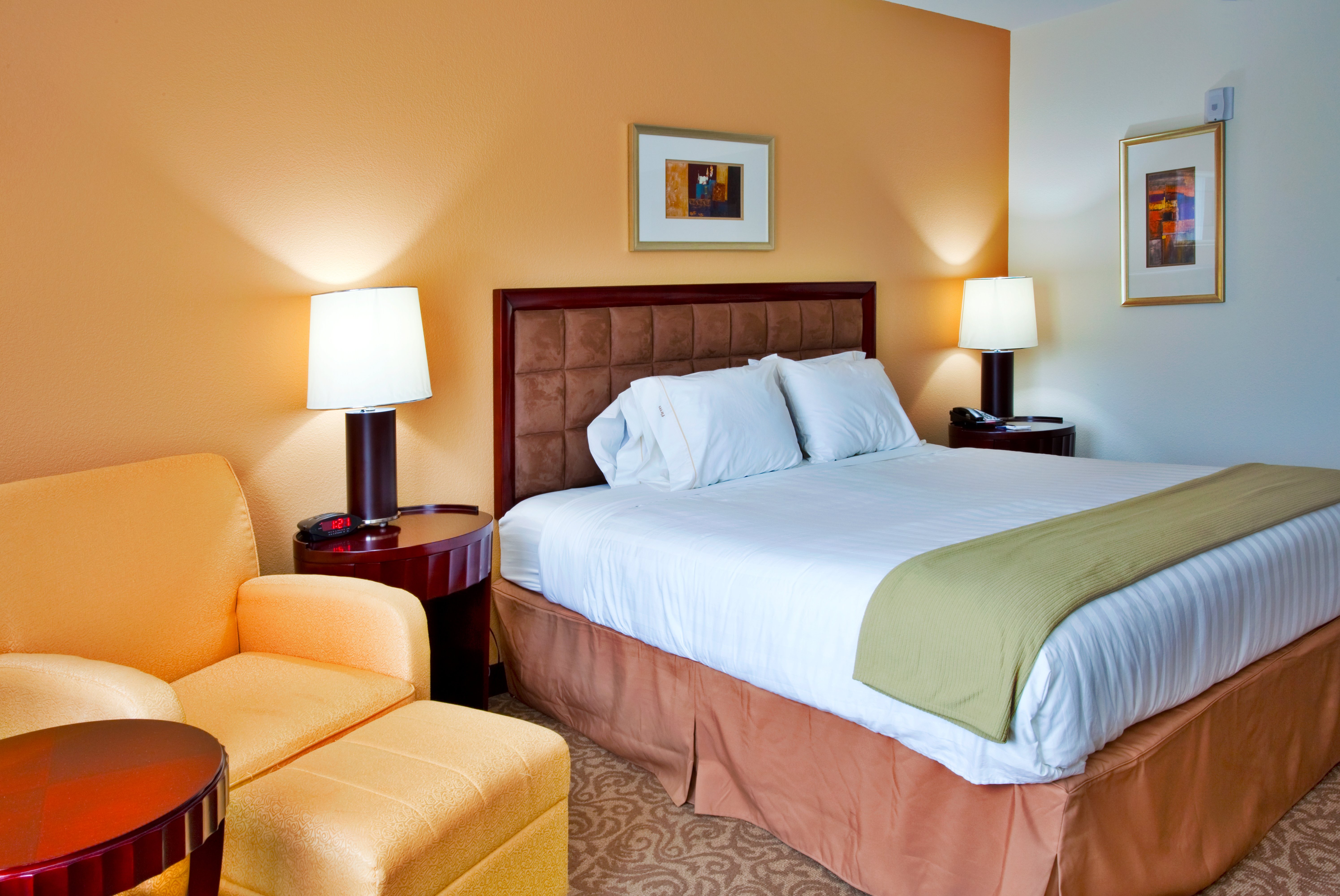 Holiday Inn Express Hotel & Suites Brooksville-I-75 22/50