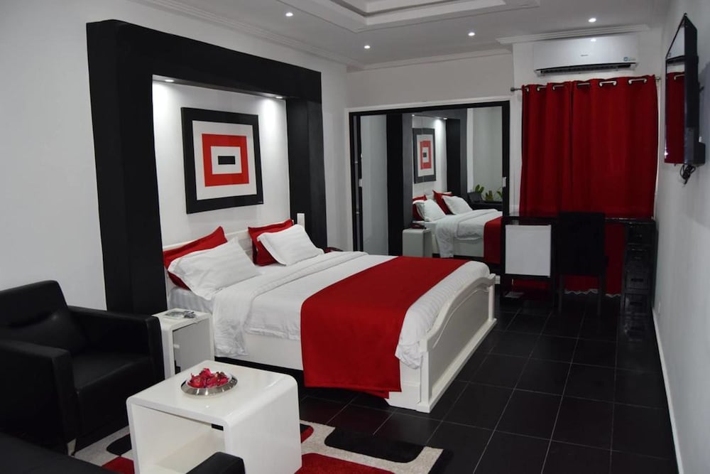 Miliet Hotel 9/30