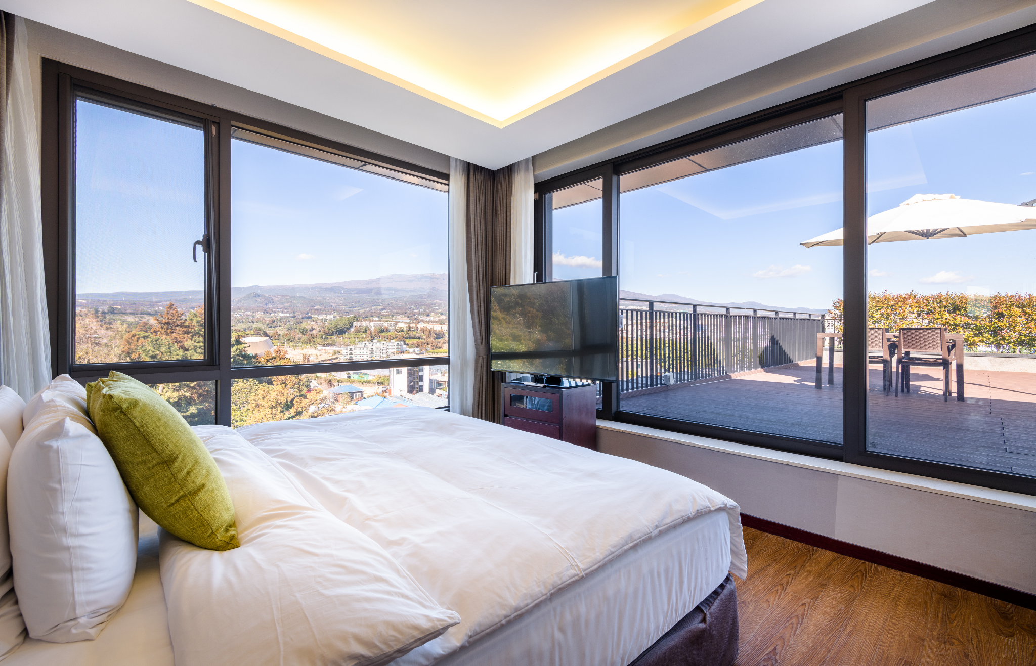 Sunshine, Family, Suite, Terrace