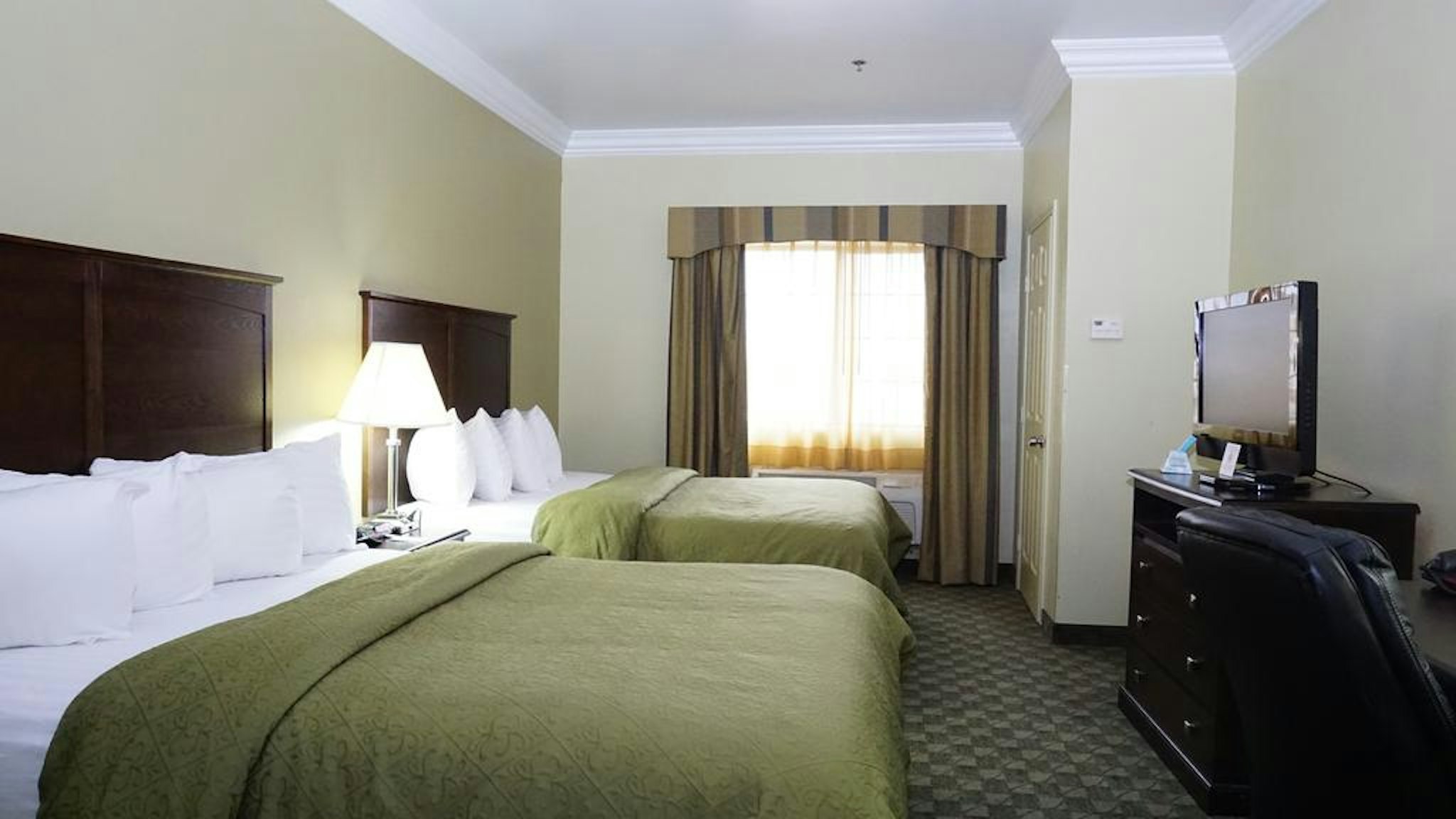 Scottish Inns Cresson 2/8
