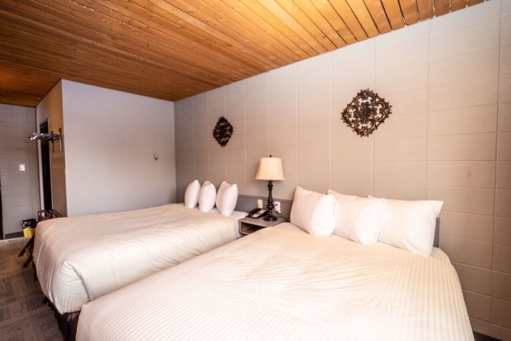 Vegreville Garden Inn 22/48